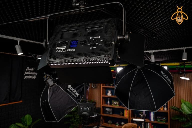 Godox LP800R LED panel and softboxes