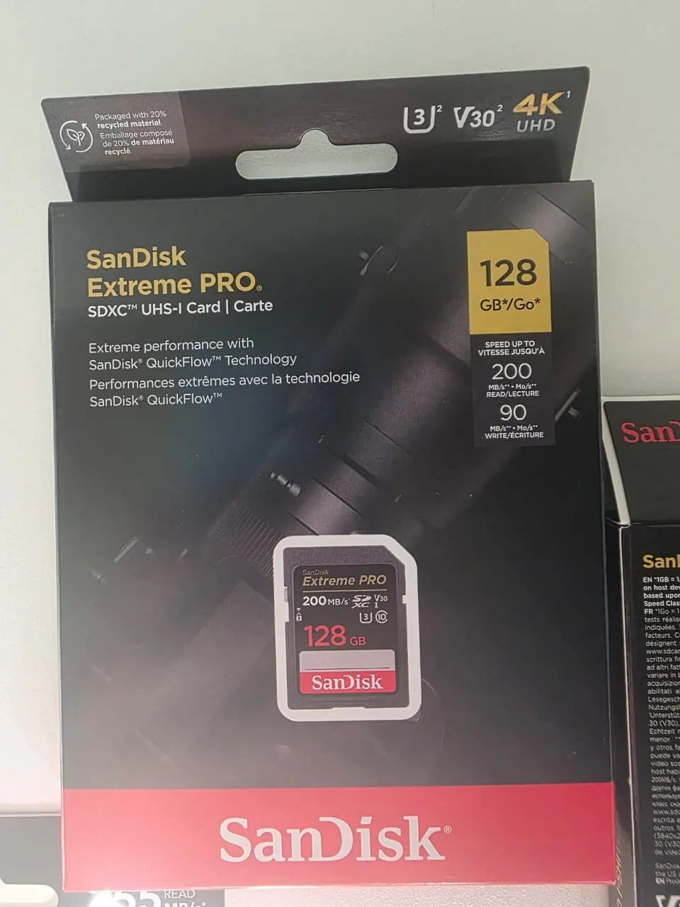 Extra SanDisk Extreme PRO storage cards